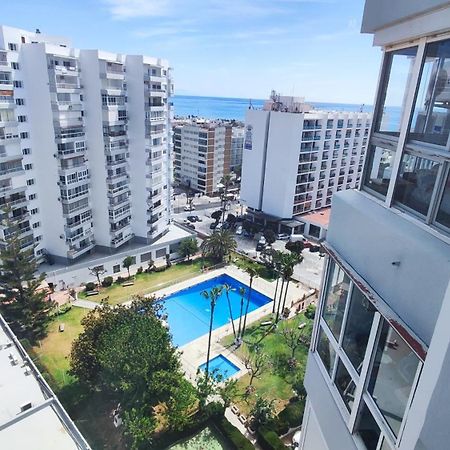 Wonderful Studio Apartment On The Beachfront Benalmádena Esterno foto